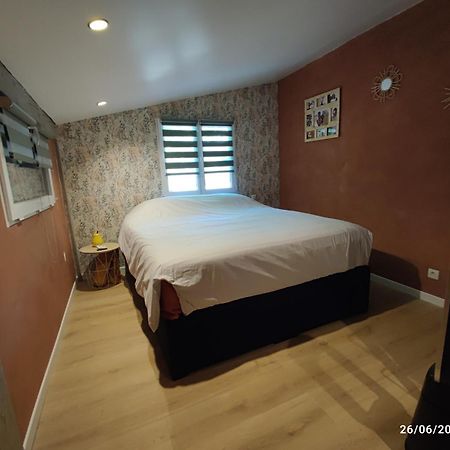 Chambre Au Coeur Du Luberon Bed and Breakfast Céreste Eksteriør billede
